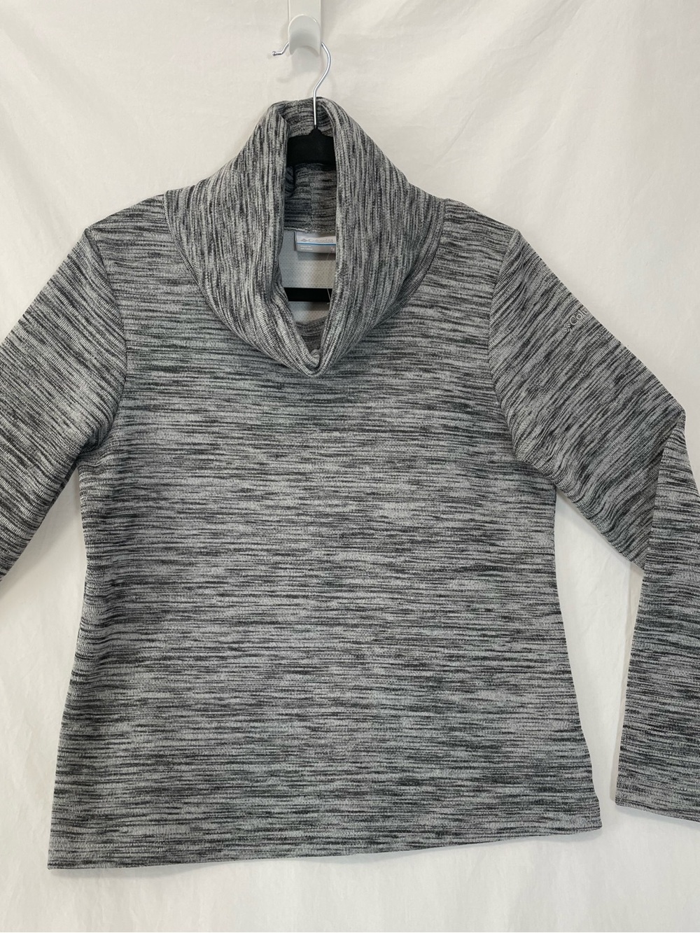Columbia Space Dye Thermal Cowl
Neck Pullover Sweatshirt Activewear Sz Med.